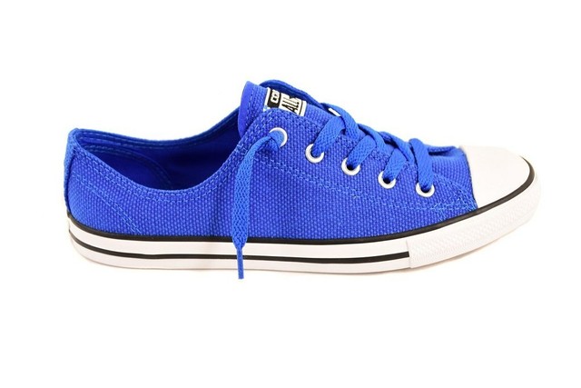 converse dainty blue size 6