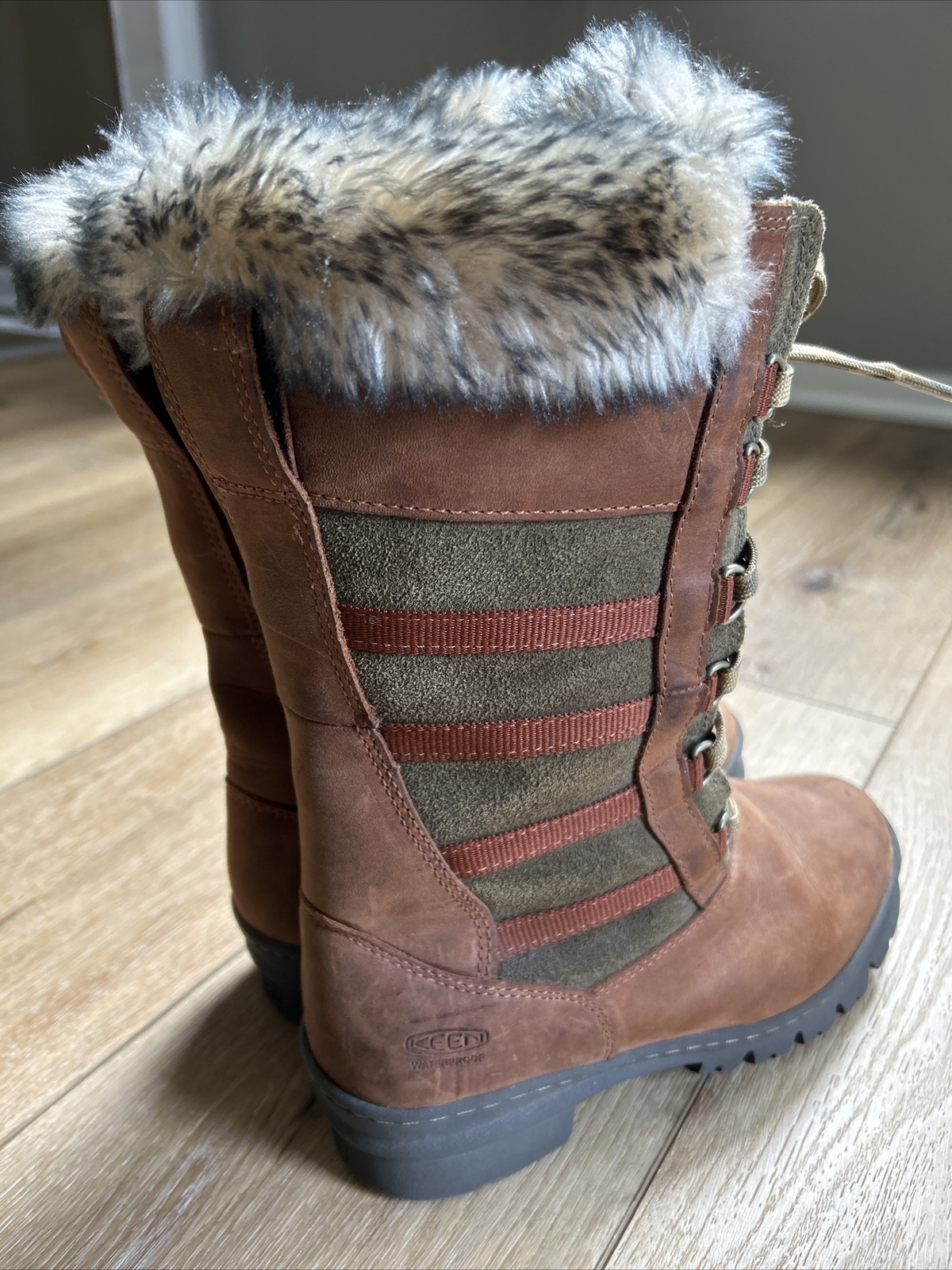 Stivali da neve invernali alti Keen Wapato donna taglia 6 stringati 200 grammi marrone verde