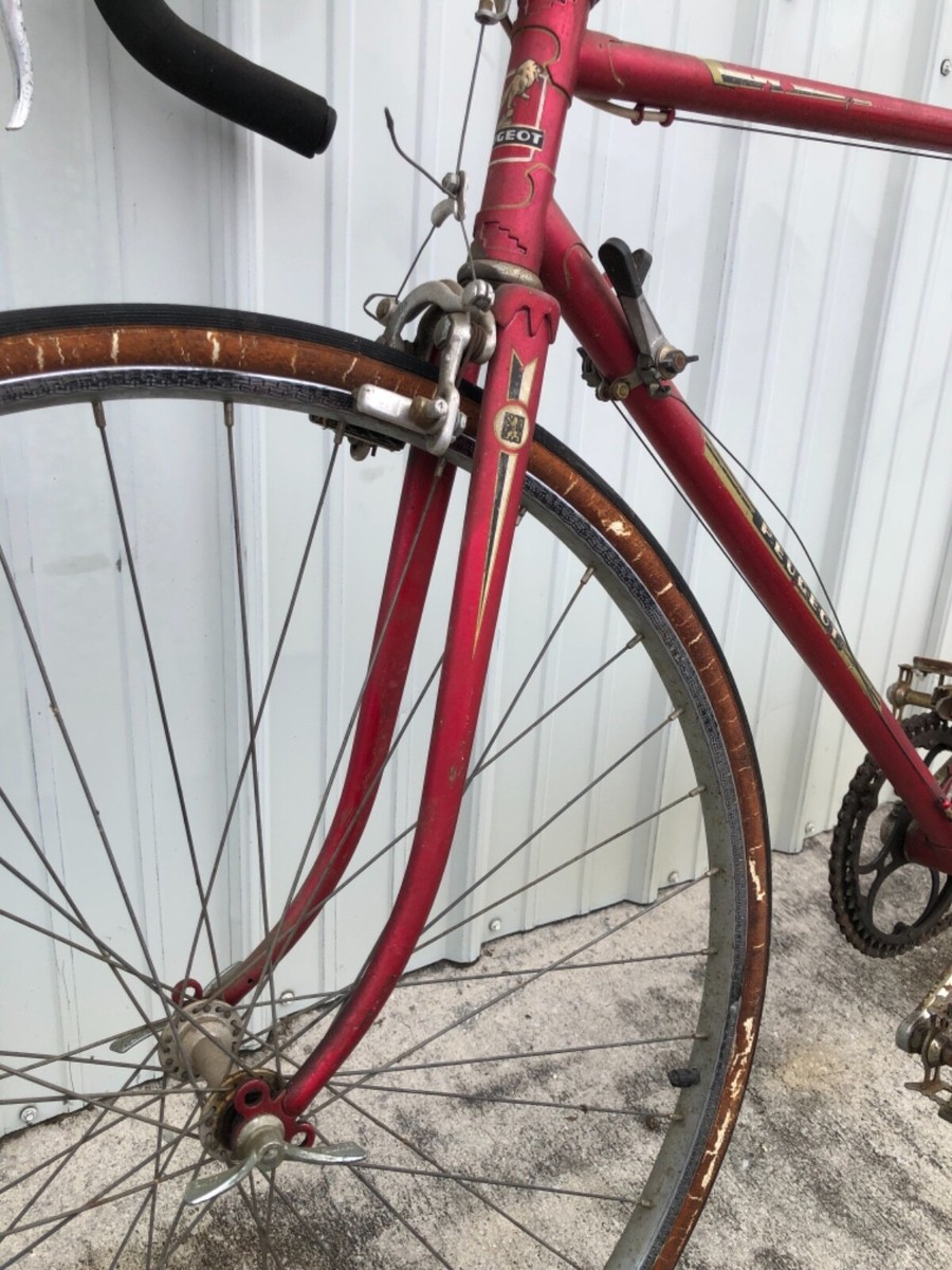 Vélo Course Peugeot PA 10L / Vintage French Road Bike Peugeot PA 10L