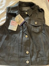 NWT Vintage 90  s Boys Guess Jeans Coated Black Denim Silver Buttons Size: Large