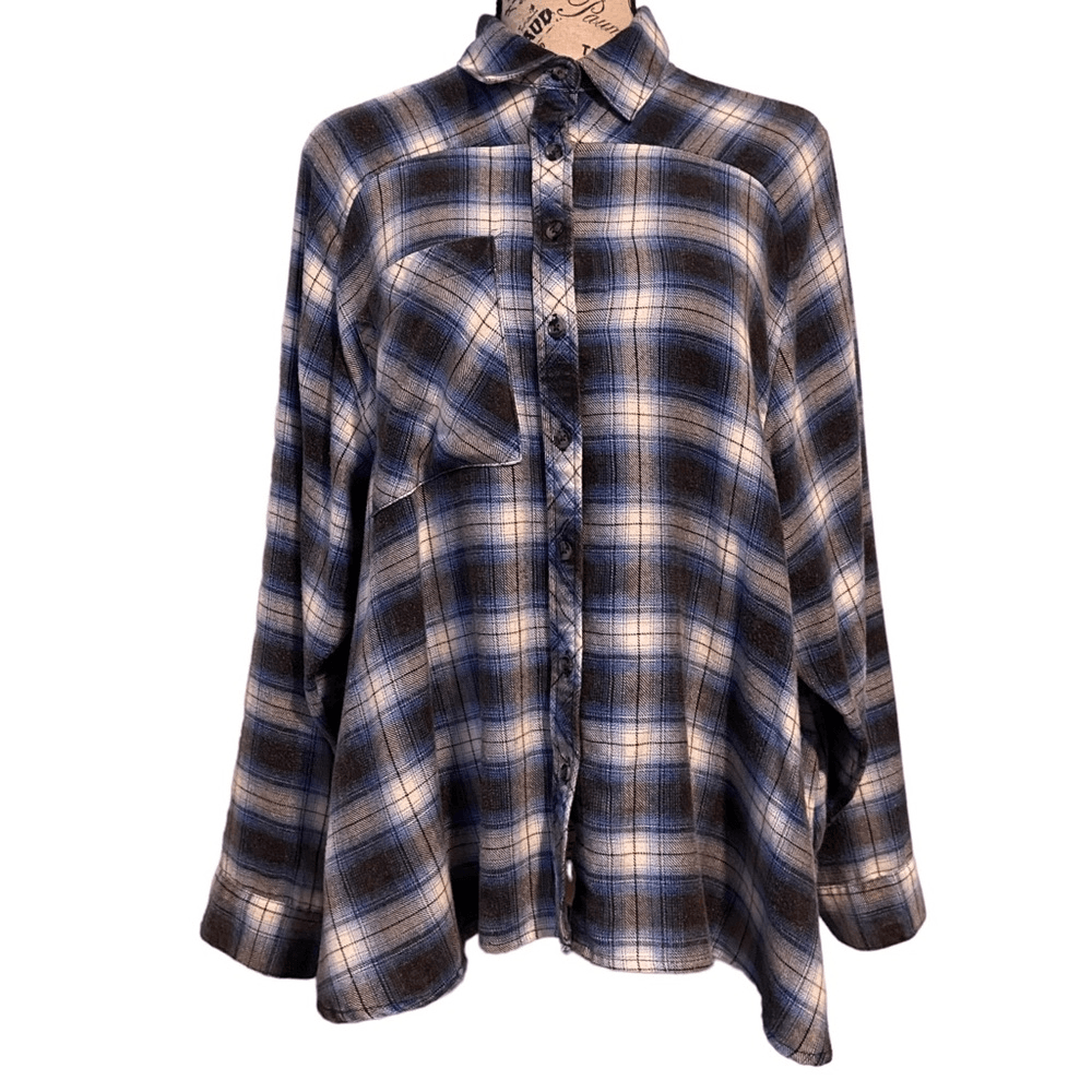BDG Urban Outfitters White and Blue Plaid over Flannel Long Sleeve Shirt in S