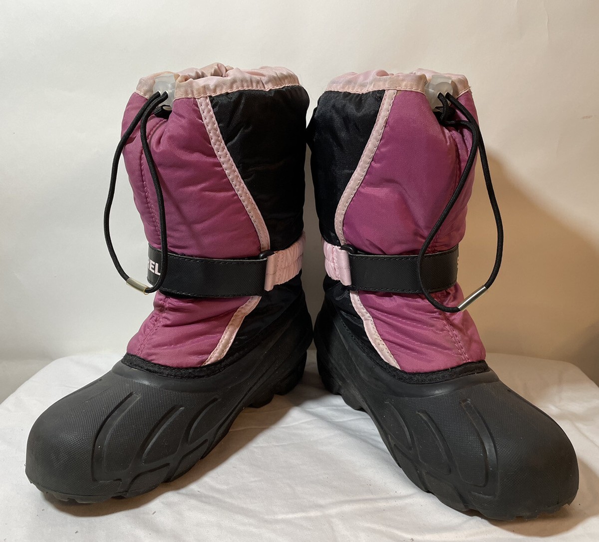 SOREL Womens Size Black Pink Insulated Winter Snow Boots 1831 US  NY1810-589