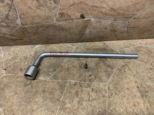 MERCEDES-BENZ CLS C218 Radschl&uuml;ssel A2215810001 3.00 Diesel 190kw 2015 33031820