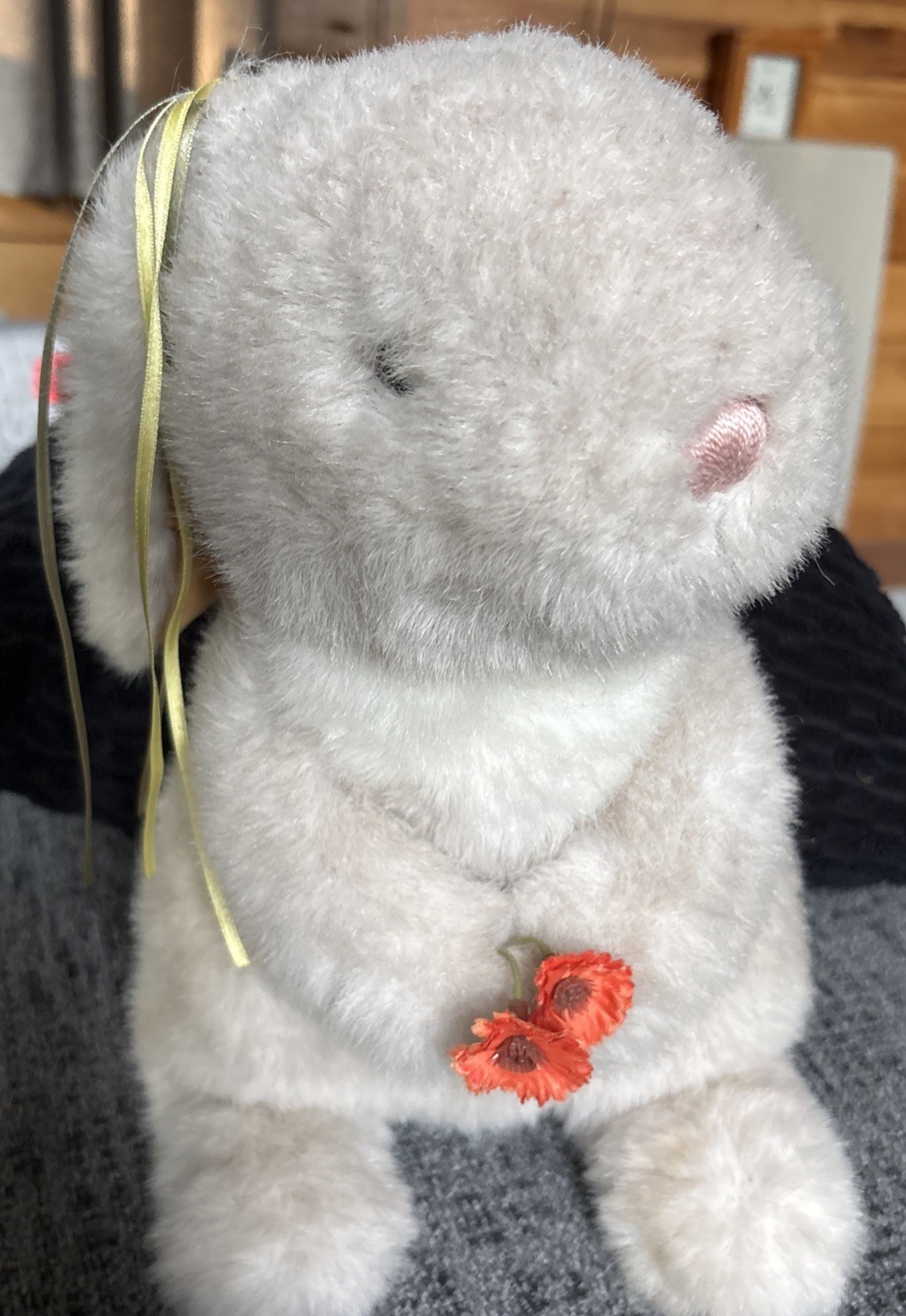 Vintage Gund Bunny Rabbit Plush With Flowers 12&rdquo; 1989 Stuf
