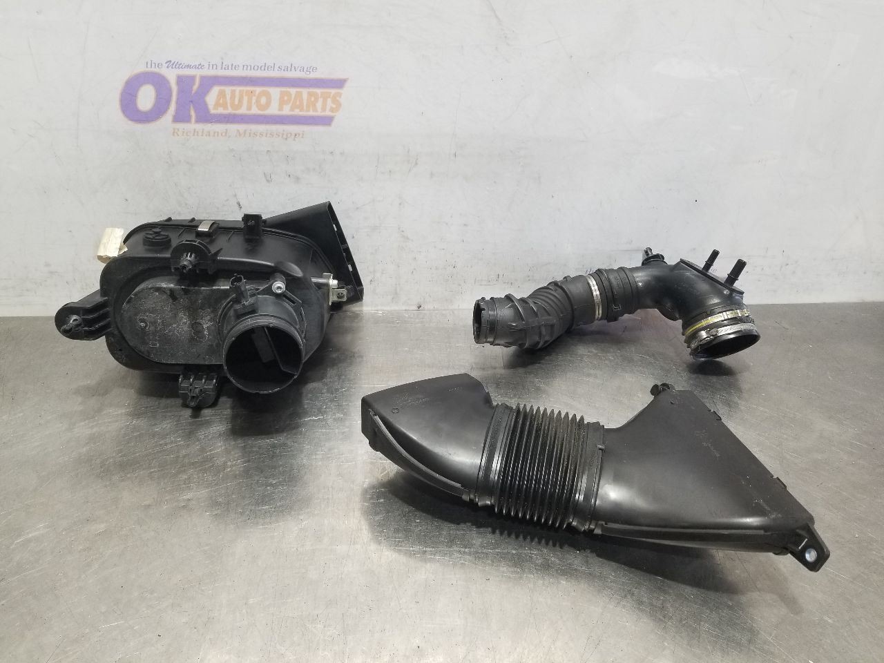 20 2020 MASERATI LEVANTE SQ4 GRANSPORT 3.0L ENGINE AIR CLEANER INTAKE RIGHT 