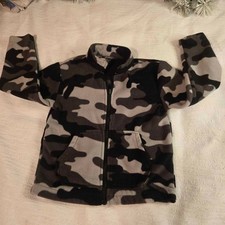 Eddie Bauer Boys 5/6 Quest Fleece Full-Zip Jacket Black Gray Camo.