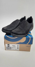 Image of BNIB Ladies CLARKS Sillian Paz slip on loafers. Comforrable work shoes. FreePost