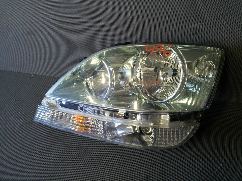 1999-2001 Lexus RX300 Driver Side Halogen Headlight Factory OEM - Image 2 of 4