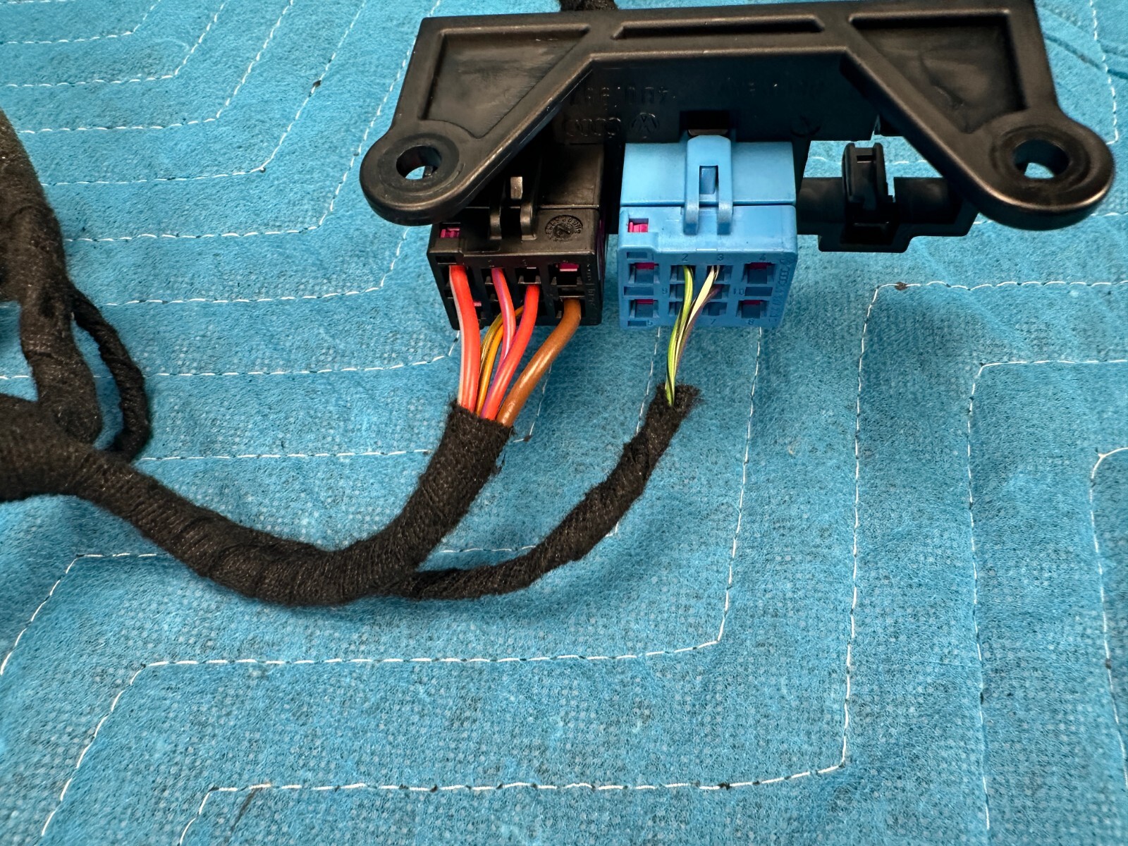 Bentley Cont Flying Spur Rear Door Wiring Harness Passenger's Side 2006-2012 OEM
