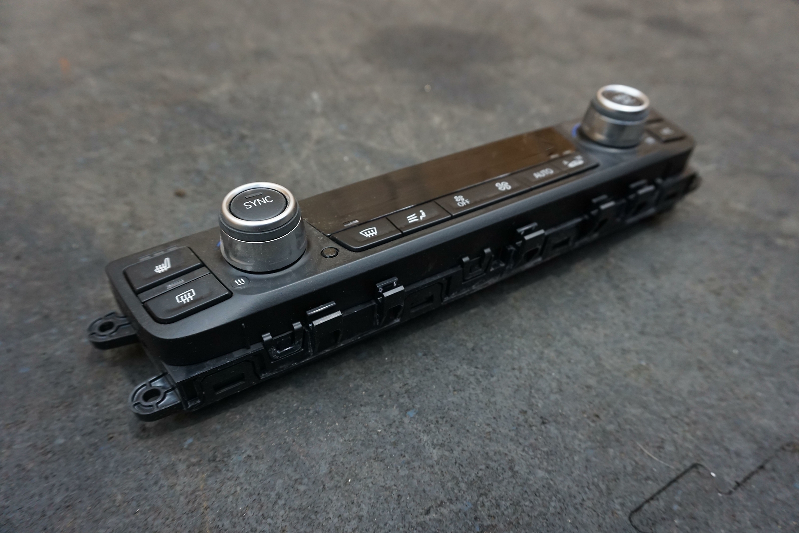 Automatic HVAC Heat AC Climate Control Switch 64119361799 OEM BMW i8 2014-17