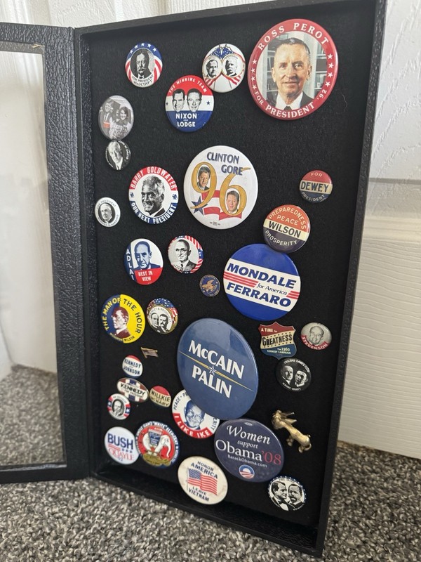 Political Campaign Pinback Buttons Lot Nixon, Clinton, Obama, etc