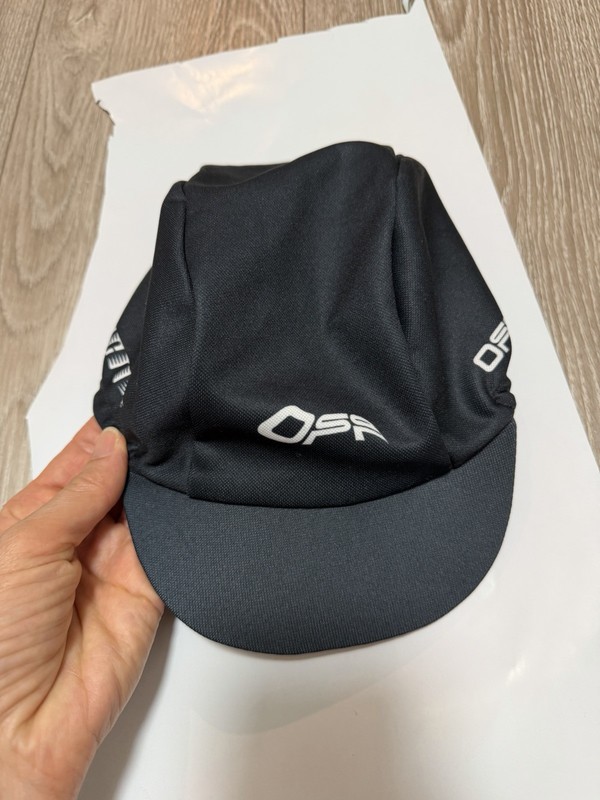 NWT OFF-WHITE ACTIVE CAP ONE SIZE, BLACK, 100% AUTHENTIC