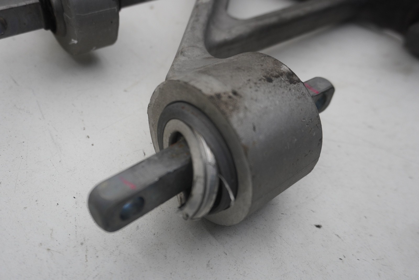 Ferrari California 2010 FRONT+LEFT Control arm P/N 262525