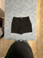Gloria Vanderbilt Amanda Short Size 16 Black Slimming Effect