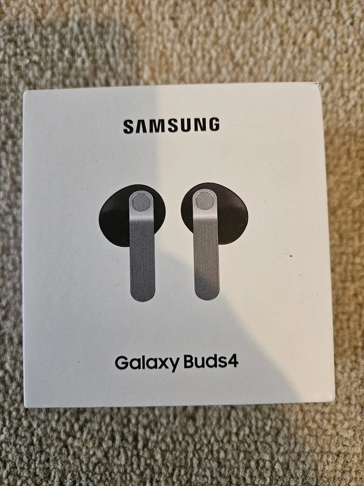 Samsung Galaxy Buds4, photo 1 of 3