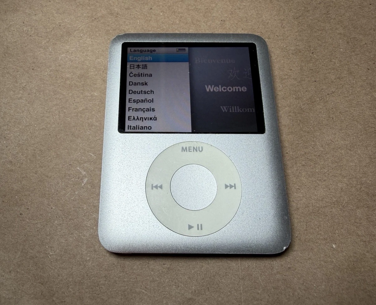 iPod A1236 4GB シルバー 4台セット [中古品] iPod A1236 4GB シルバー 4台セット [中古品]