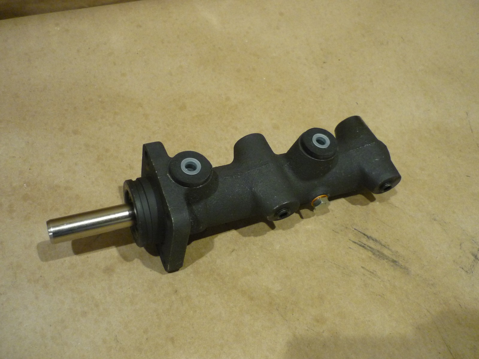 Ferrari 308 Left Master cylinder P/N 30806100