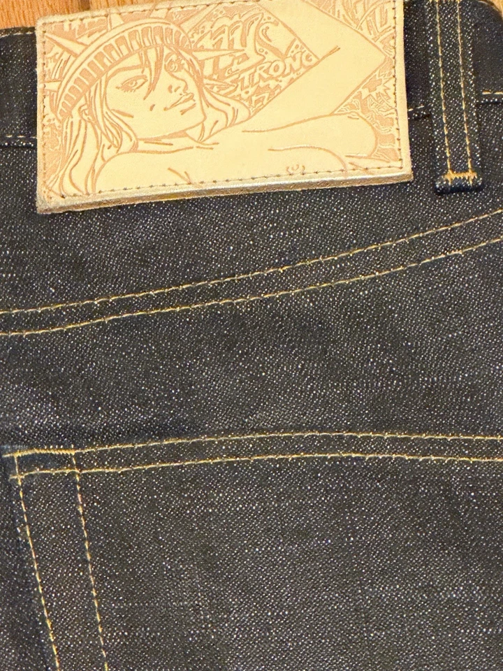 ORBETE EMPIRE STATE DESNUDO Y FAMOSO NYC EXCLUSIVO TALLA 30 Foto 3 de 4