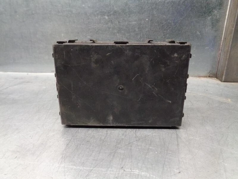 284B2JD01B centralina confort per NISSAN X-TRAIL (T31) LE 2007 3698539 - Immagine 2 di 4