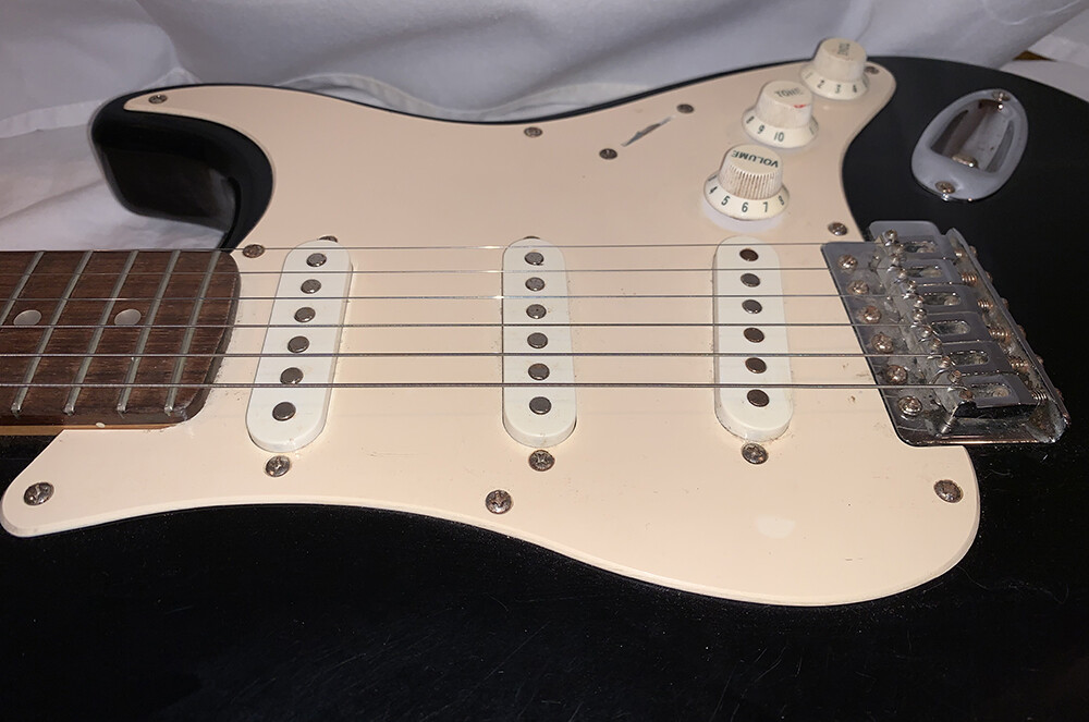 Squier Strat by Fender Electric Guitar Black and White w/New