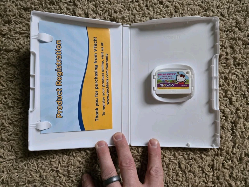 VTech Mobigo Hello Kitty Birthday Party Game - Image 2 of 3