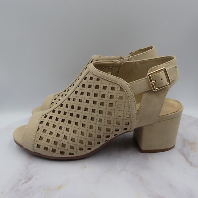 Easy Street Shoes Womens 9.5 W Beige Block Heel Sandals Buckle Side Zip Belva