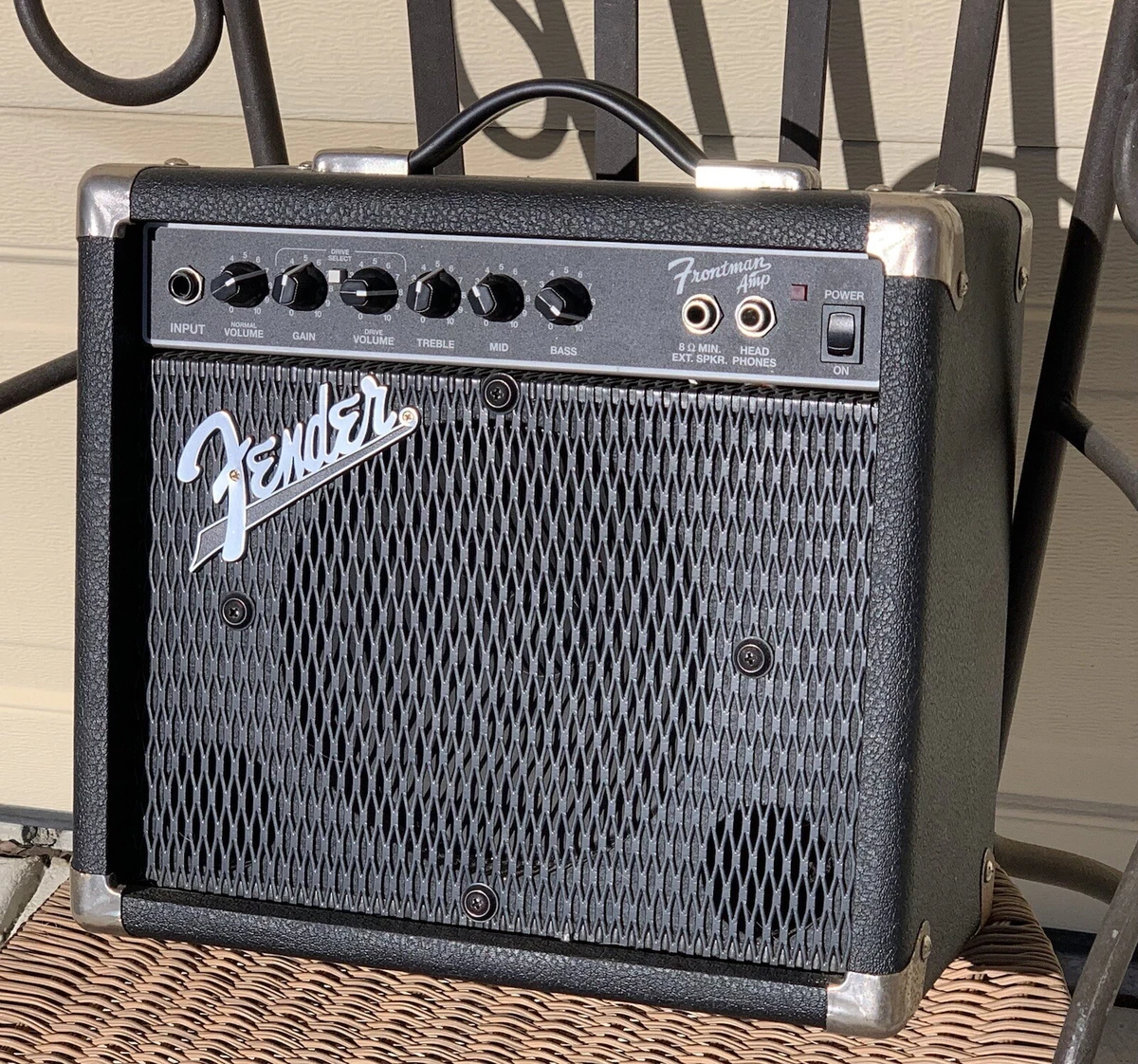 FENDER PR 241 FRONTMAN Reverb 60HZ 38 WATT GUITAR Guitar Combo Amplifier
