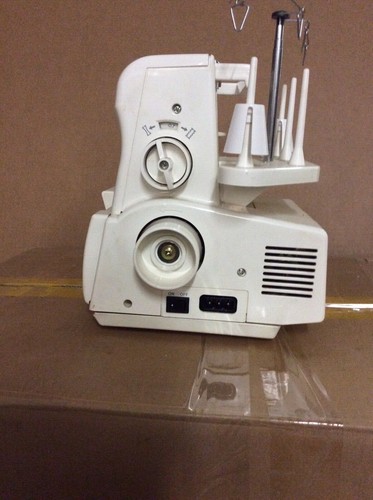 Simplicity Easylock SL-370 Home Overlock Serger as is for parts or repair only - Picture 5 of 6