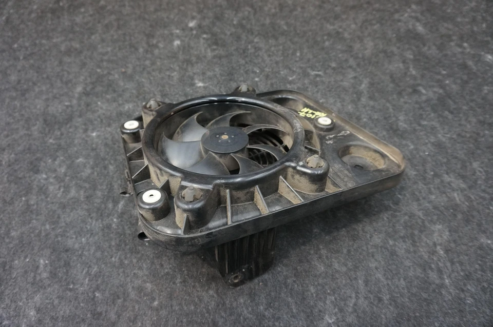 Ventilador auxiliar eléctrico trasero izquierdo OEM 17428608033 BMW I3 94 REX 2014-21 Foto 3 de 4