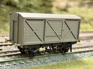 EFE Rail LSWR Covered Vans to Diagrams D1410 D1408 & D1406 SAMPLE Wagon OO