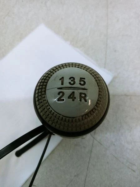 2004 2005 2006 HYUNDAI TIBURON SHIFT KNOB OEM USED TESTED - Image 2 of 4