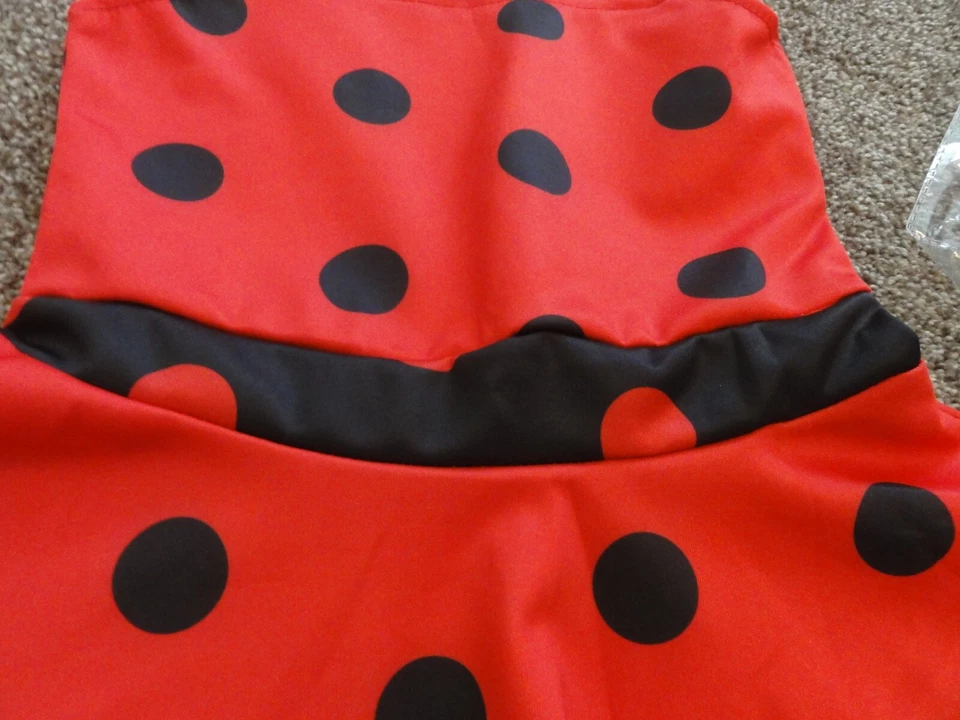 NUEVO VESTIDO DISFRAZ NIÑA ROJO Y NEGRO 5 PIEZAS LADYBUG TALLA 110 (4-5) Foto 3 de 4