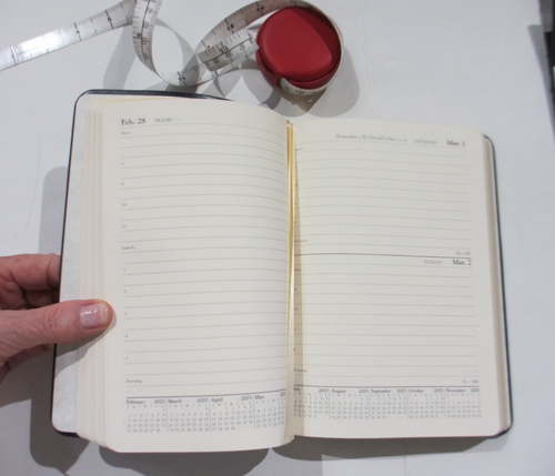 2025 Datebook Daily Journal 8x5" Graphic Image Leather NAVY - Picture 5 of 7