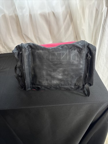Bolso de Gimnasio Nike Mediano de Lona Rosa Negro Correa para el Hombro con Monedero - Imagen 4 de 9