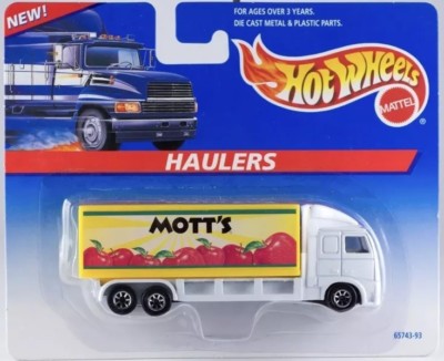 Hot Wheels Haulers Mott’s Apple Juice Truck 1996 New MOC BP MISB Box 3