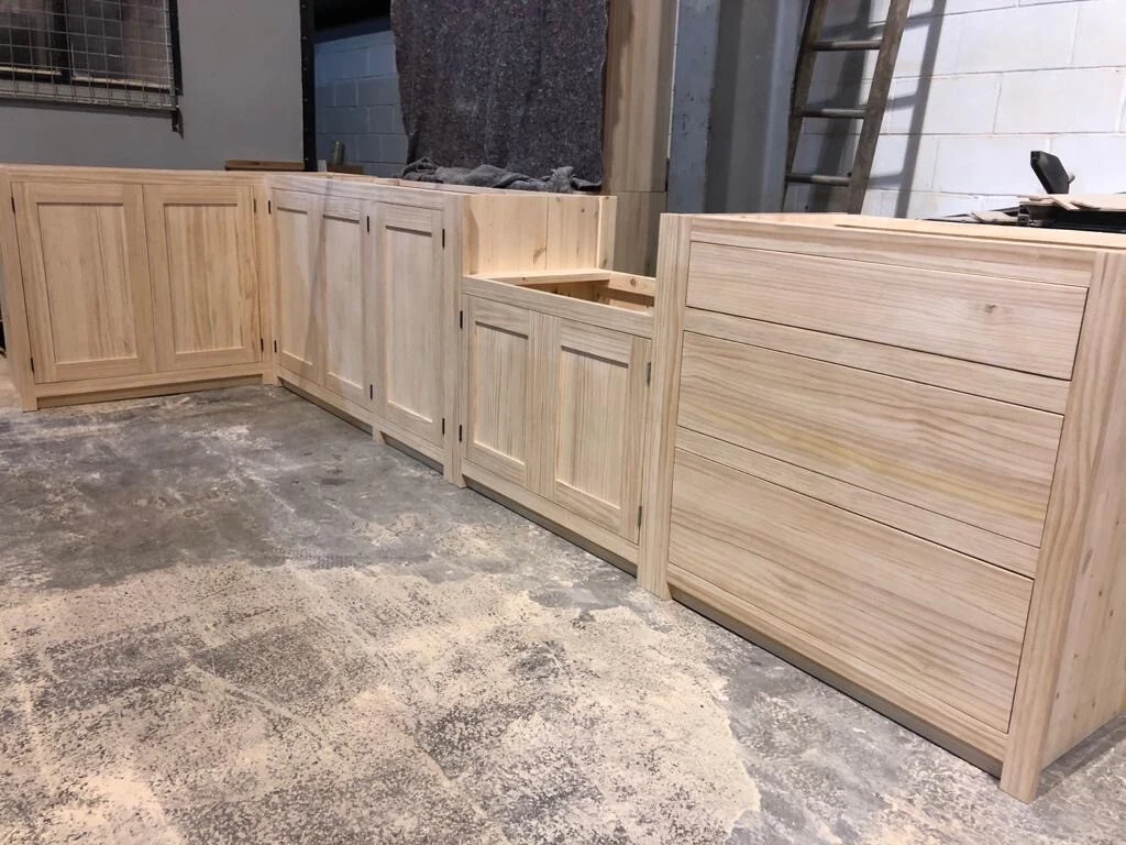 Bespoke Solid Wood Country Kitchen Cabinets UNFINISHED Knot Free