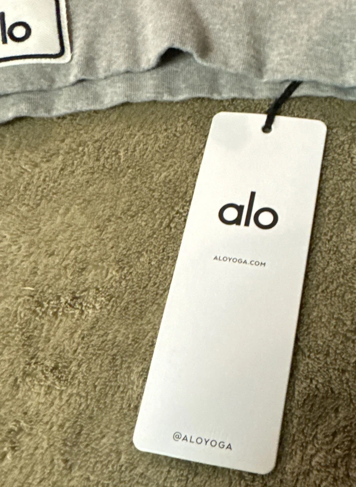 Alo Yoga Quilted Cropped Arena Hoodie Athletic Heather Grey S - Image 4 of 4