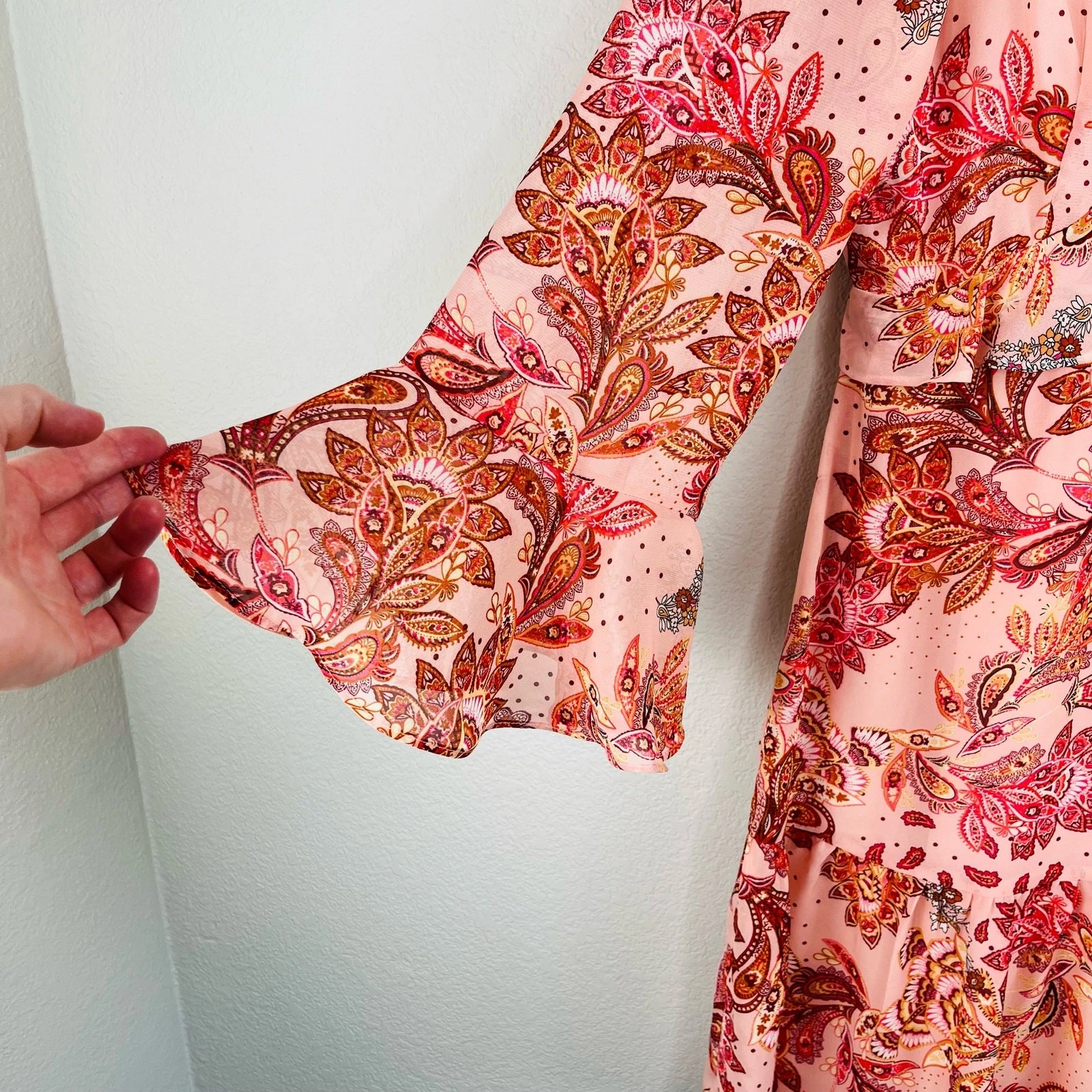 VETEMENTS Abito midi Julia Jordan balza arricciata manica a campana floreale paisley rosa 8 nuovo con etichette