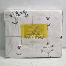 Linens N Things Amy's Garden Napa Valley Embroidered Floral King Duvet Mini Set