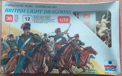 ESCI 1/72 SCALE NAPOLEONIC WARS BRITISH LIGHT DRAGOONS BOXED, ON SPURE. - Image 1 of 2