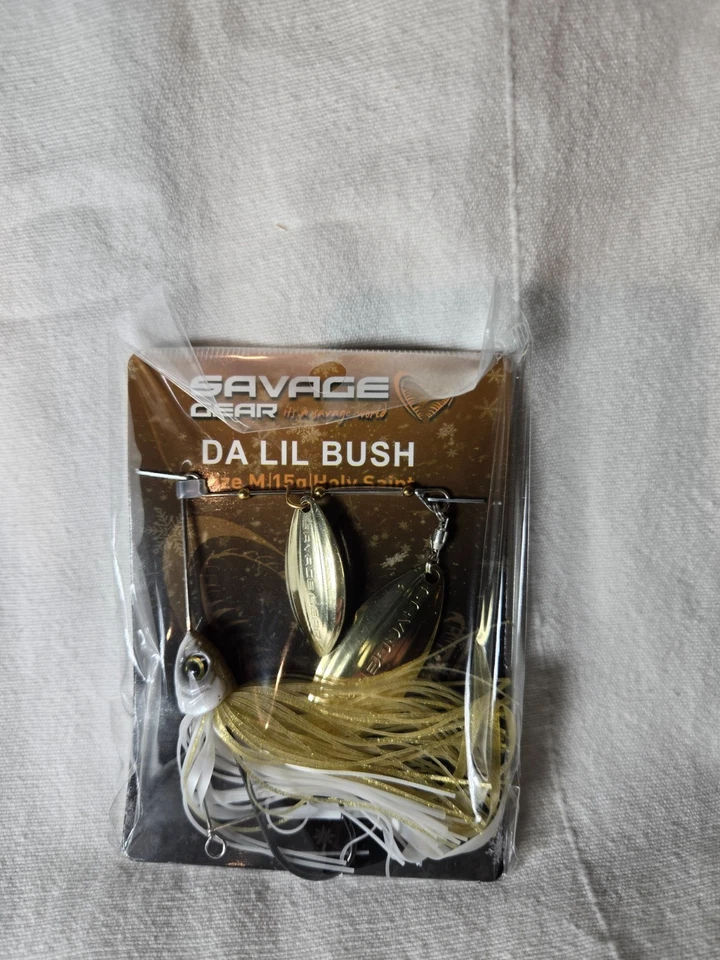 Savage Gear DA LIL BUSH Size M 15g Holy Saint Spinnerbait Hecht und Barsch #13