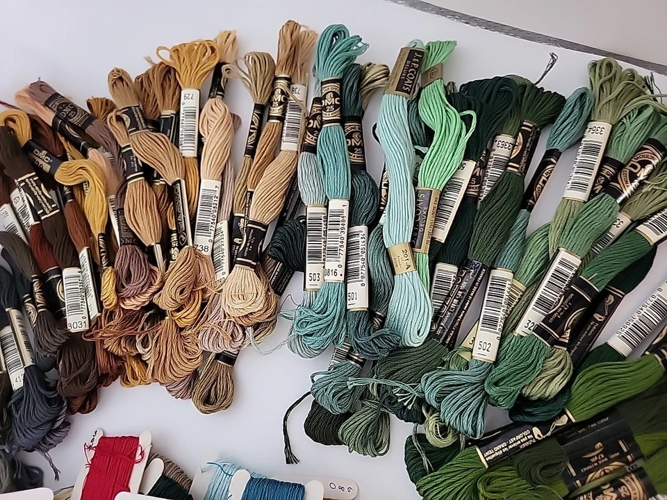 Lot Of 200 DMC Cotton Embroidery Floss Thread- Several Colors - Image 3 of 4