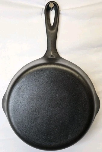 Restored Wagner #5 Unmarked 8.5” Skillet Vintage Cast Iron Seasoned Ready to Use