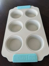 IKO Crema Collection Padella Muffin 6 Tazze Ceramica Antiaderente Acqua Silicone Manici