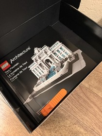 LEGO Architecture 'Trevi Fountain' (10/10 condition)