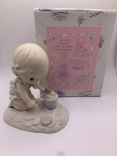 1993 Precious Moments Members Only Figurine PM931 "His Little Treasure" With Box