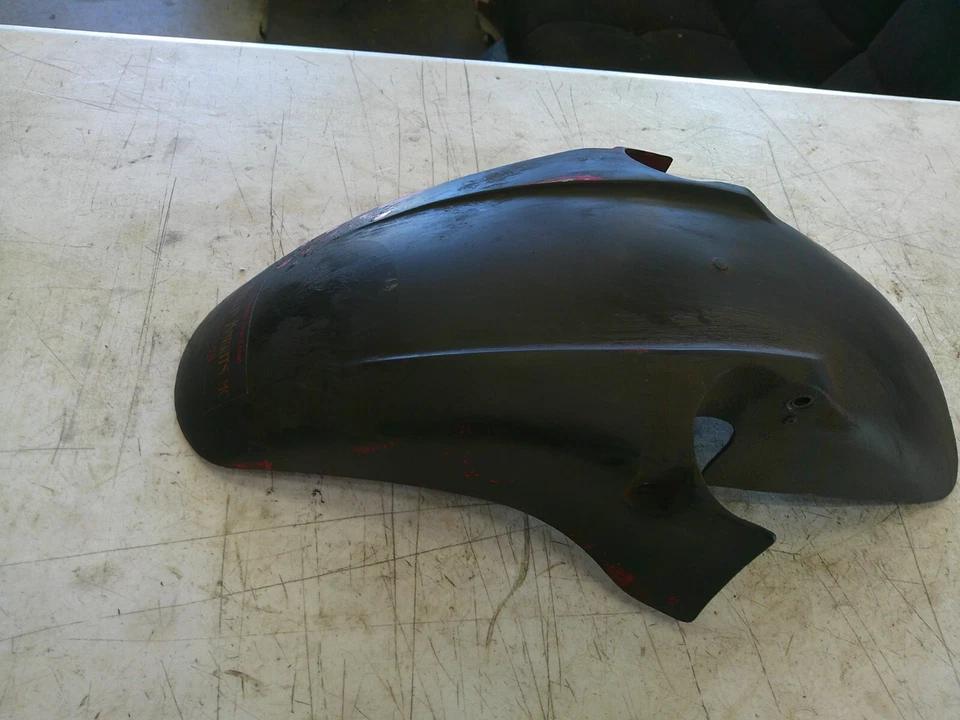 Guardabarros delantero Honda Interceptor VFR750F 1994-97 Foto 3 de 4