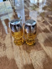 Vintage Amber Glass Honeycomb Salt And Pepper Shaker Set