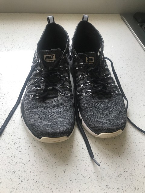 lift run jump cut nike shoes