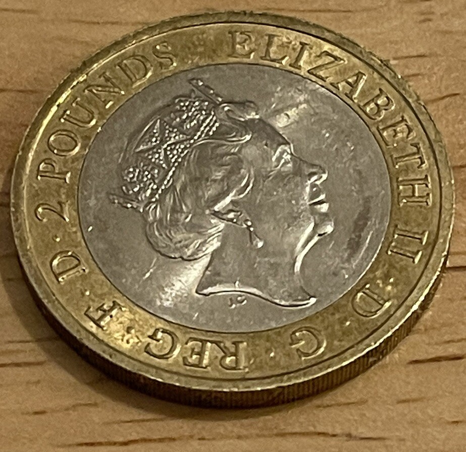 The Army 2016 The First World War 2 Pound Coin Rare Minting Error the-army-2016-the-first-world-war-2-pound-coin-rare-minting-error